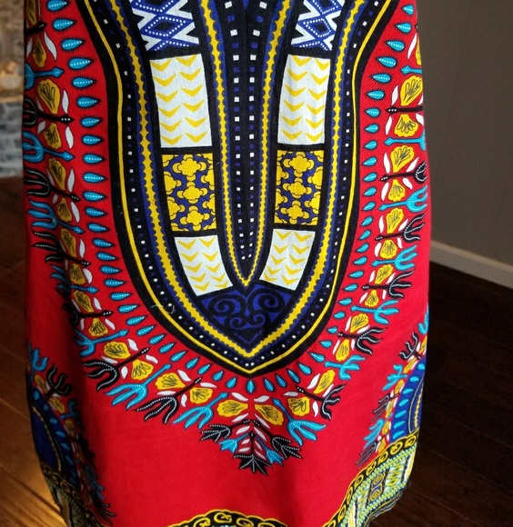 Beautiful multicolored halter dress - Picture 6 of 7